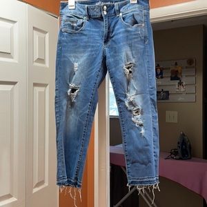 American Eagle super stretch cropped jeans
